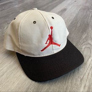 Nike Jordan SnapBack cap. Vintage from 90’s. RARE #45